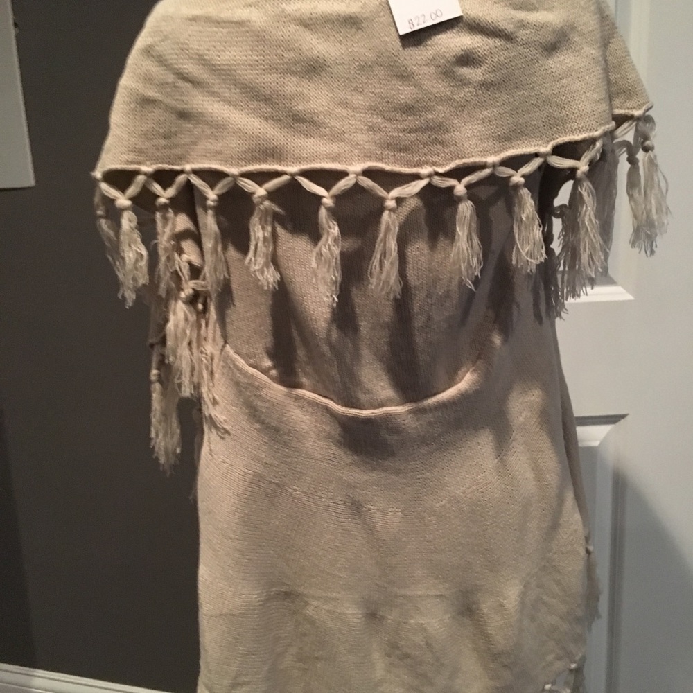 Sweater - Picture 2 of 3